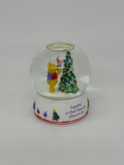 Hallmark "Winnie the Pooh" Celebrating 80 Years of Adventures Schneekugel (2006)