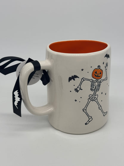 Rae Dunn Tasse "Let's Boo-Gie" Halloween Kaffeebecher Artisan Collection by Magenta (2024)