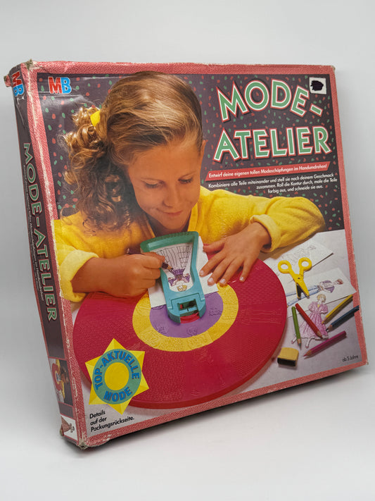 Brettspiel "Mode-Atelier" Entwirf Deine Modeschöpfungen Vintage MB Spiele (1990)