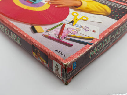 Brettspiel "Mode-Atelier" Entwirf Deine Modeschöpfungen Vintage MB Spiele (1990)