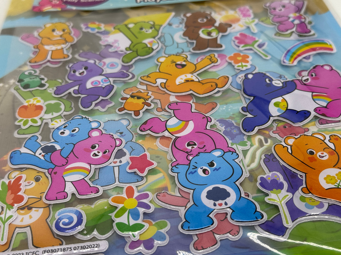 Care Bears "50 Puffy Sticker 3D" wiederverwendbar, Glücksbärchis Puffy Sticker Playset (2024)