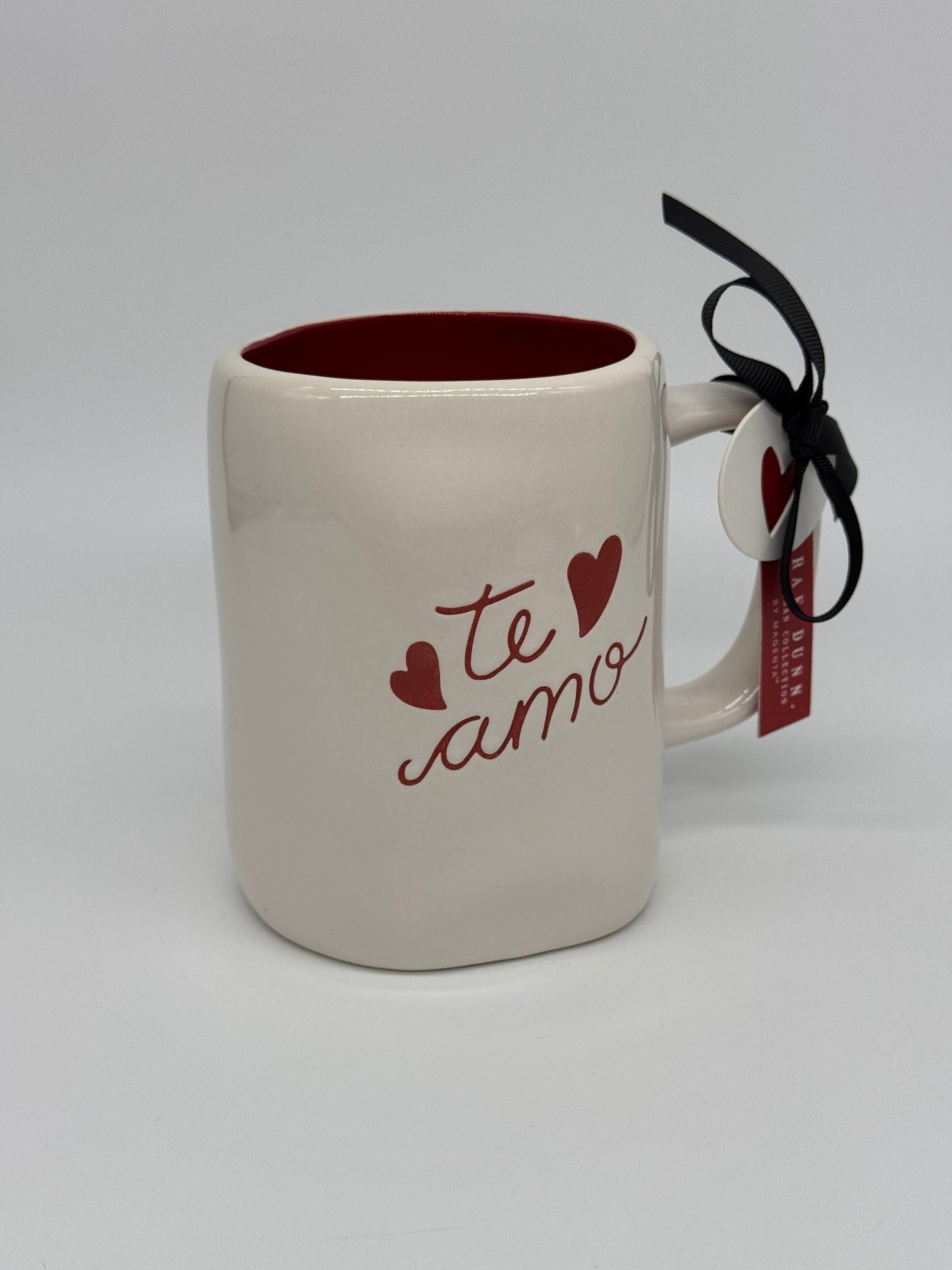 Rae Dunn Tasse "te amo" Valentinstag Kaffeebecher -213- Artisan Collection by Magenta