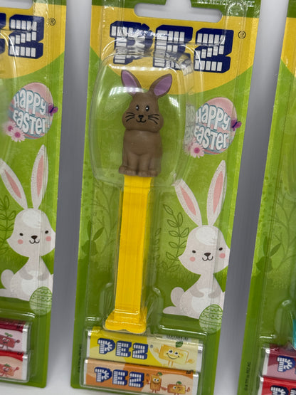 PEZ Set "Frohe Ostern 2025" Grauer Hase, Brauner Hase, Küken und Osterei (2025)