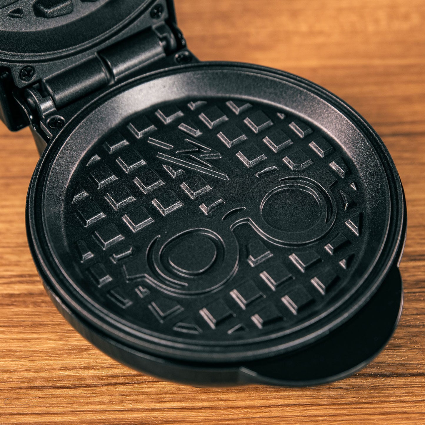 Harry Potter "Logo Waffeleisen" Waffle Maker Blitz Narbe & Harry Potter Brille (2024)